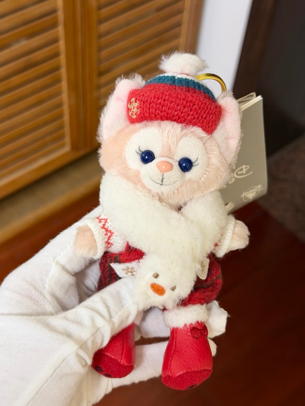 2023 Christmas Edition Shanghai Disneyland Linabell Keychain - Red and Cream